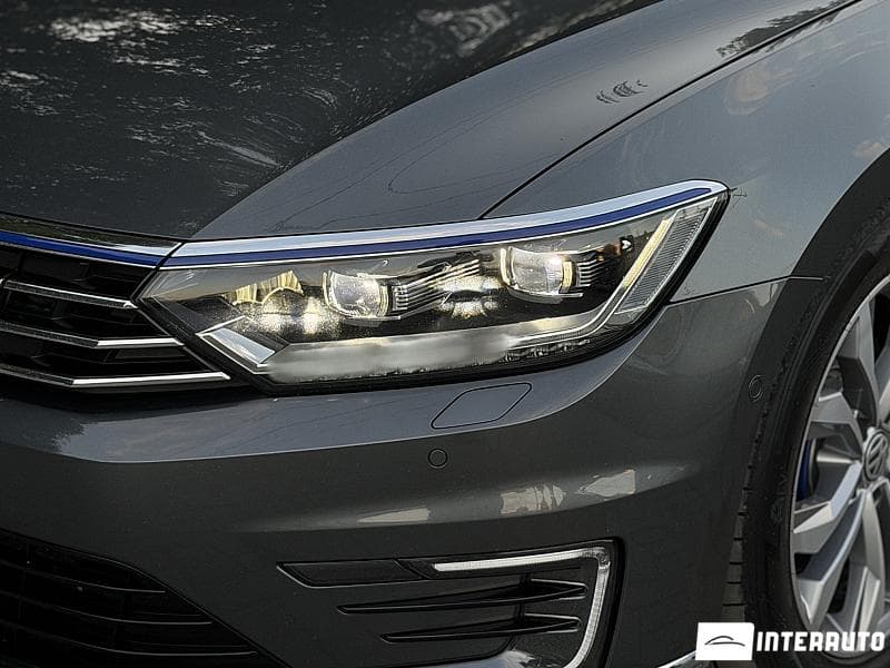 2015 Volkswagen Passat — Miniatură 5