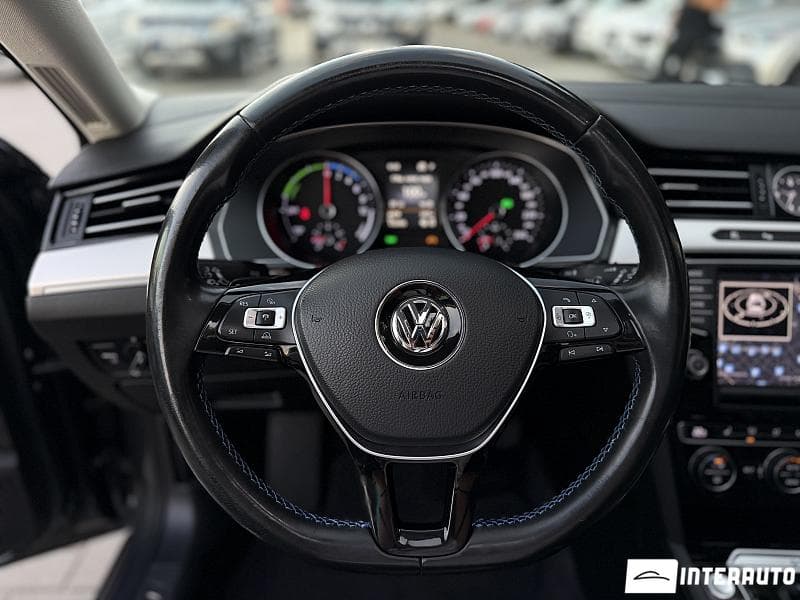 2015 Volkswagen Passat — Miniatură 12