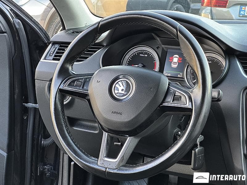 2017 Skoda Octavia — Miniatură 7