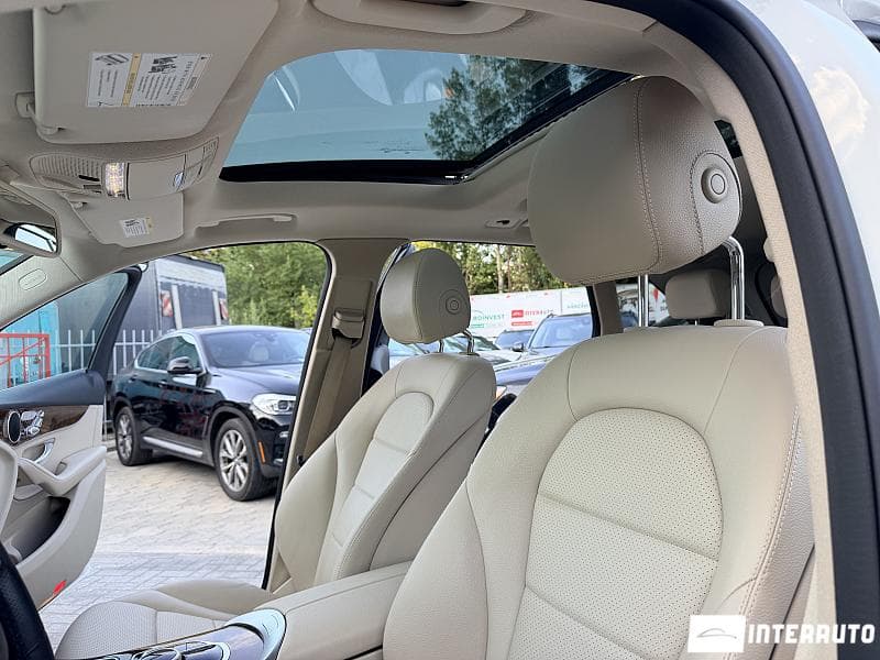 2018 Mercedes GLC 350e — Miniatură 4