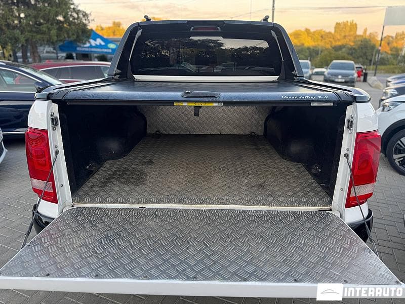 2017 Volkswagen Amarok — Miniatură 18
