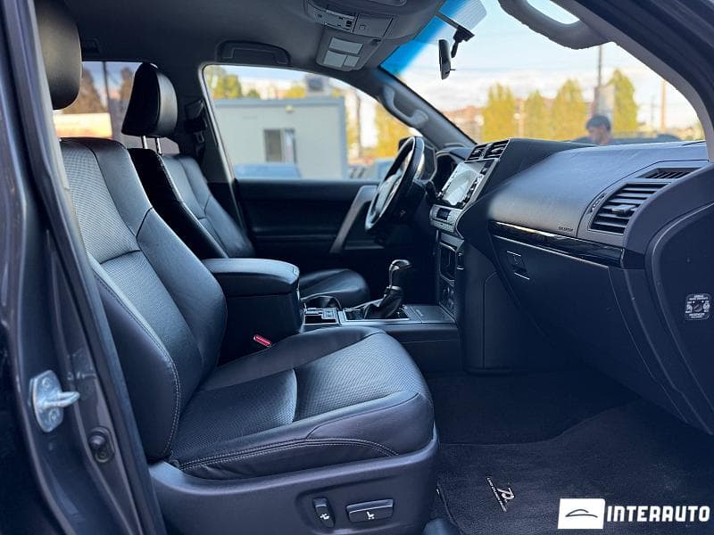2021 Toyota Land Cruiser — Miniatură 22