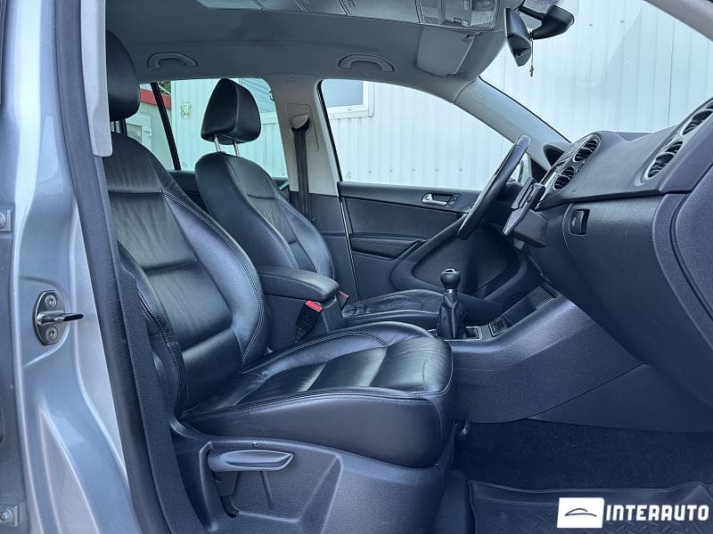 2010 Volkswagen Tiguan — Miniatură 18