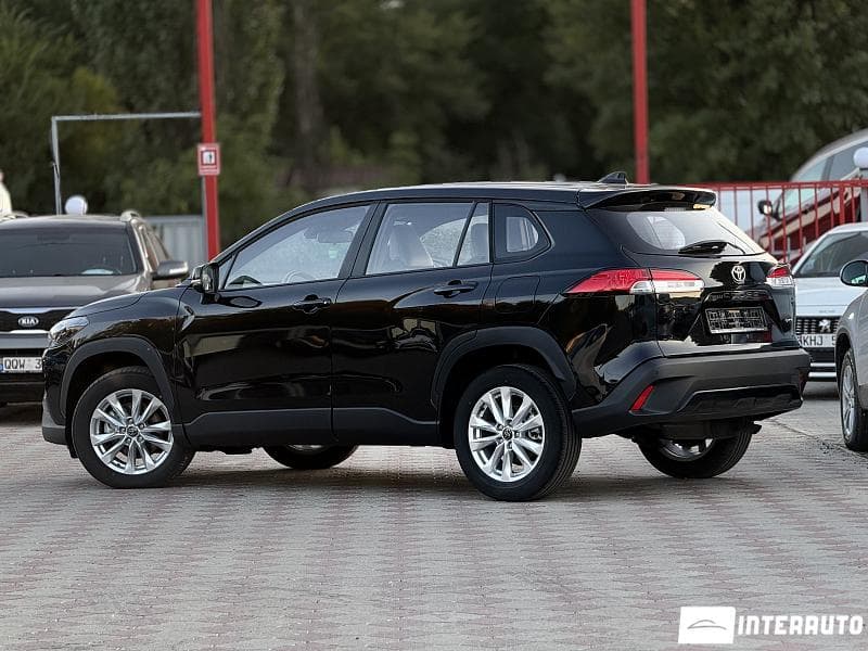 2025 Toyota Corolla Cross — Miniatură 3
