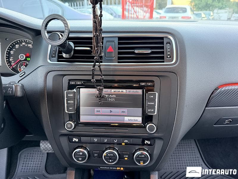 2013 Volkswagen Jetta — Miniatură 10
