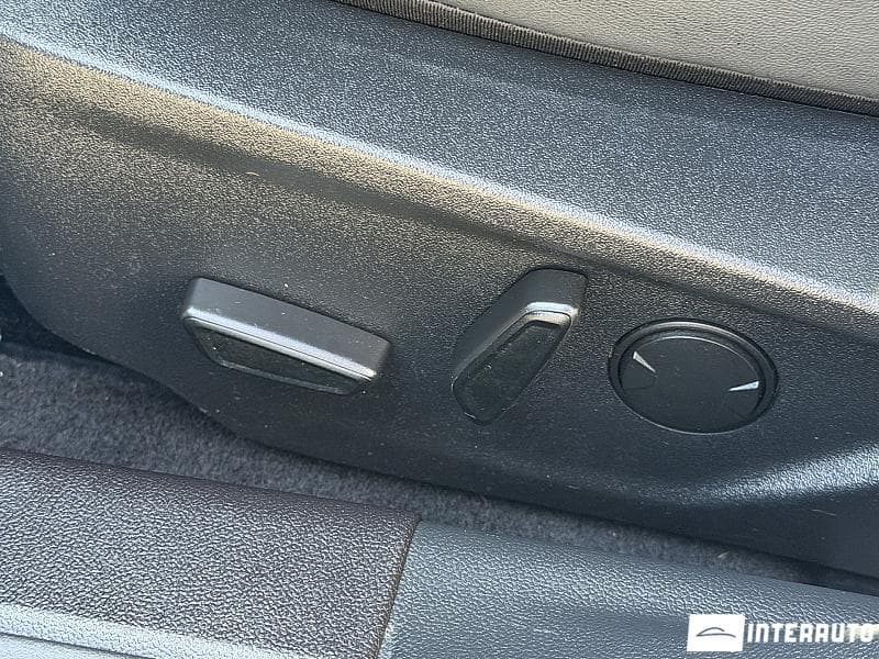 2020 Ford Focus — Miniatură 19