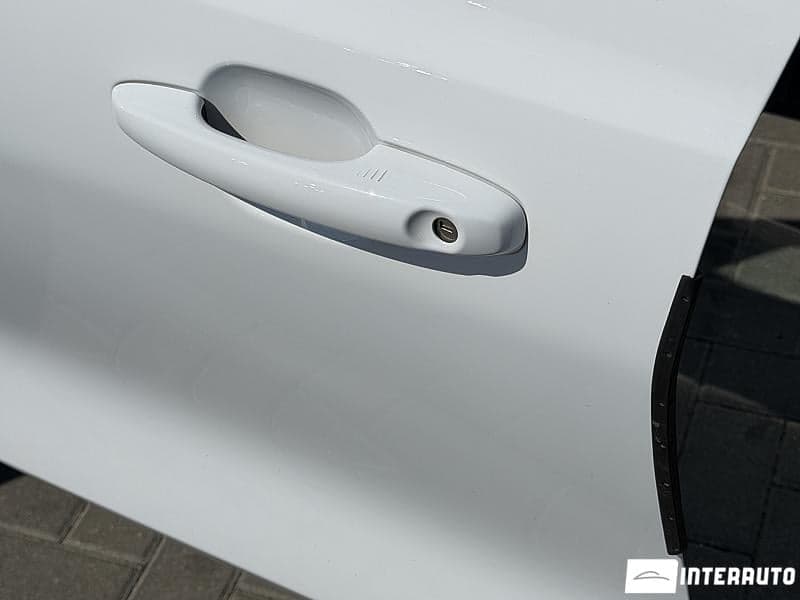 2020 Ford Focus — Miniatură 17