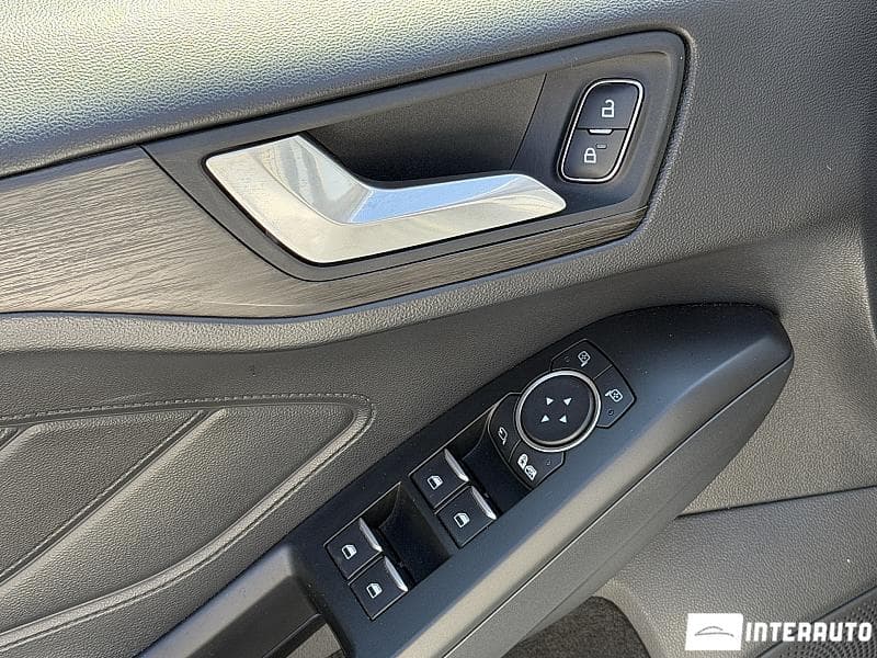 2020 Ford Focus — Miniatură 18