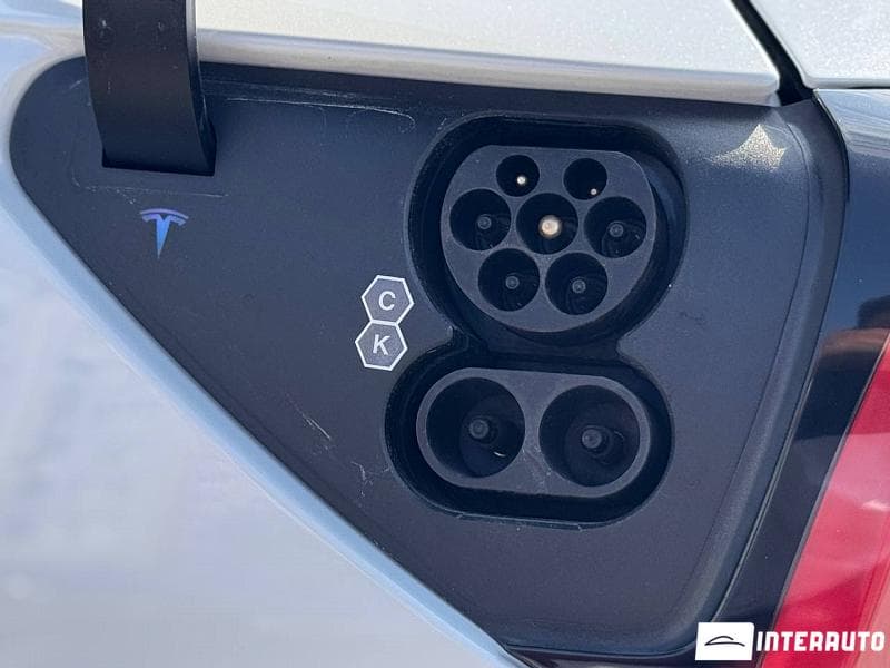 2021 Tesla Model 3 — Miniatură 5