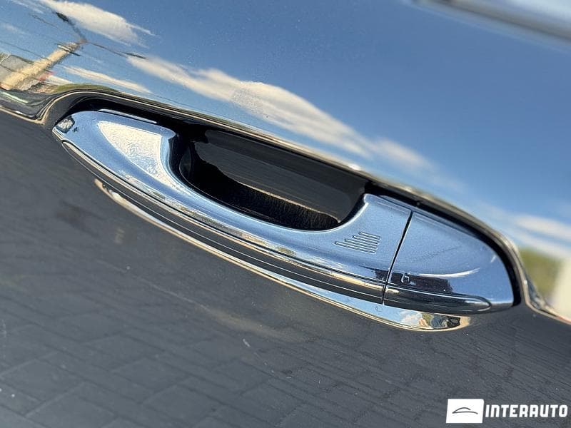 2019 Ford Edge — Miniatură 6