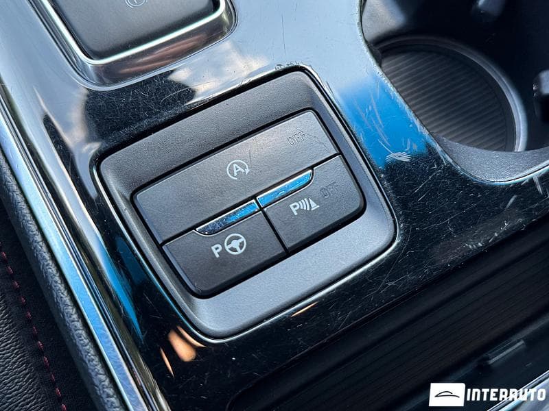 2019 Ford Edge — Miniatură 18
