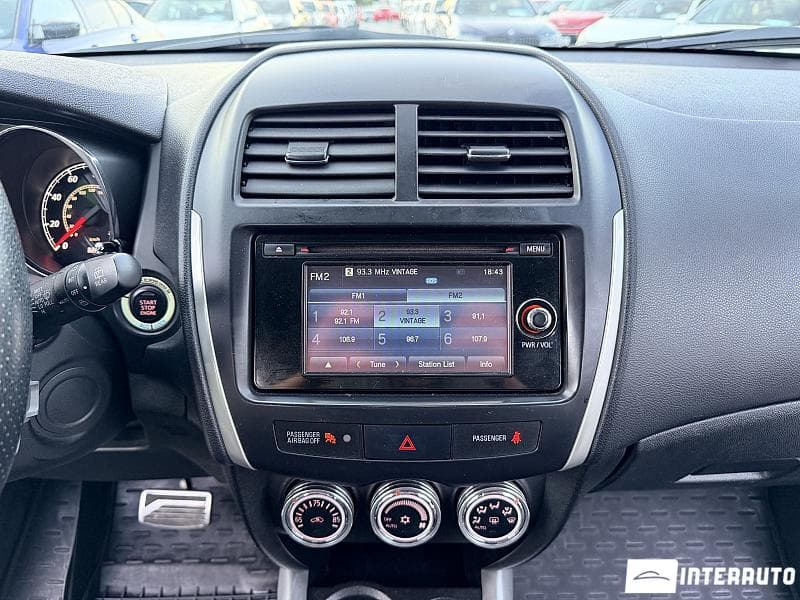 2014 Mitsubishi ASX — Miniatură 12
