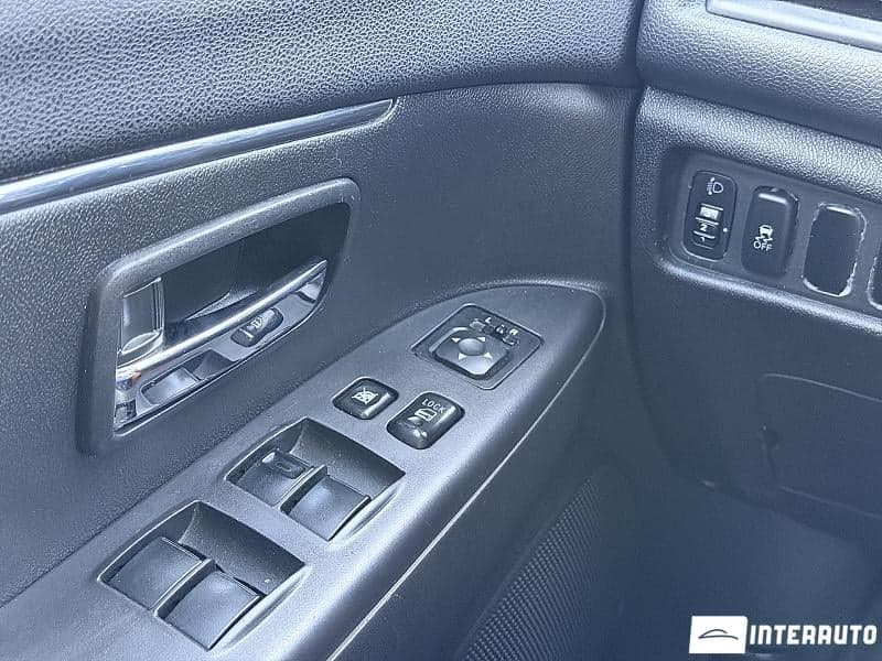 2014 Mitsubishi ASX — Miniatură 17