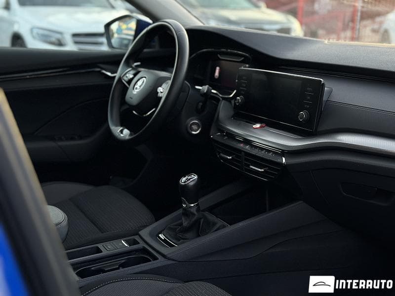 2020 Skoda Octavia — Miniatură 18