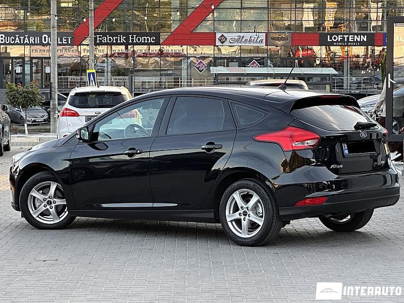 2017 Ford Focus — Miniatură 4