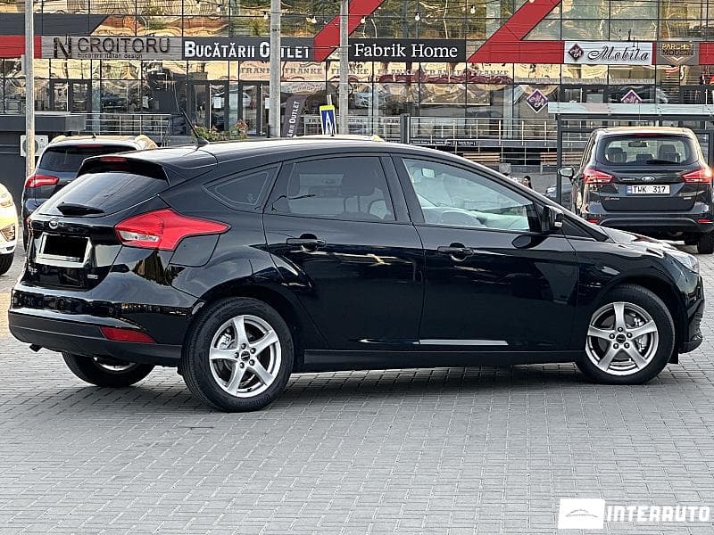2017 Ford Focus — Miniatură 3