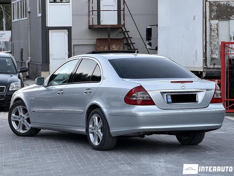 2008 Mercedes E 220 — Miniatură 4