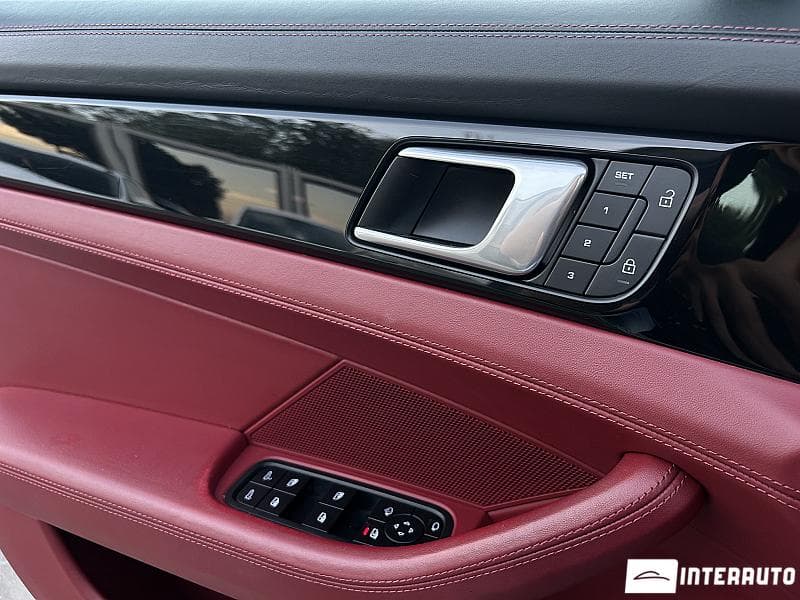 2022 Porsche Panamera 4 — Miniatură 7