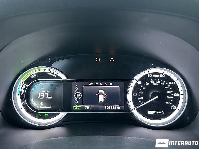 2017 Kia Niro — Miniatură 8