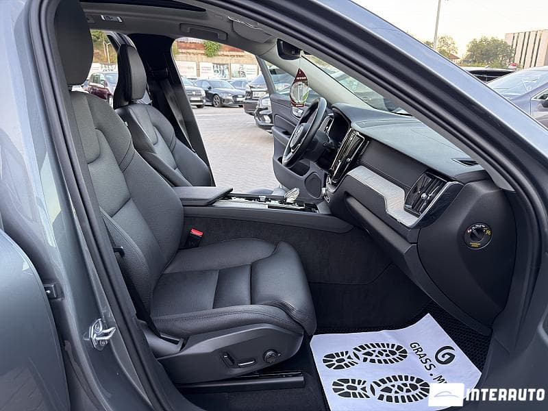 2021 Volvo XC 60 — Miniatură 18