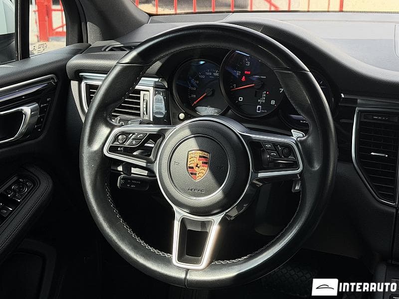 2018 Porsche Macan — Miniatură 7