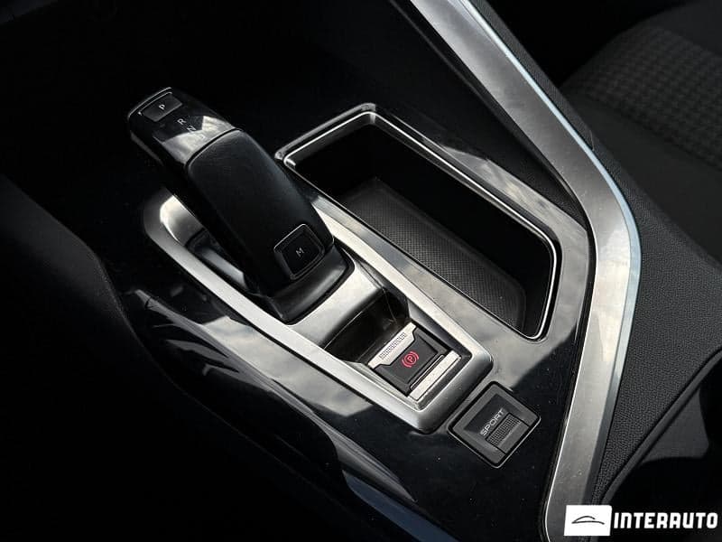 2018 Peugeot 5008 — Miniatură 13