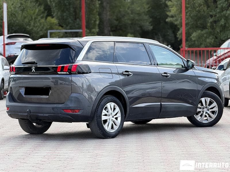 2018 Peugeot 5008 — Miniatură 2