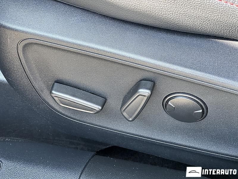 2021 Ford Kuga — Miniatură 18