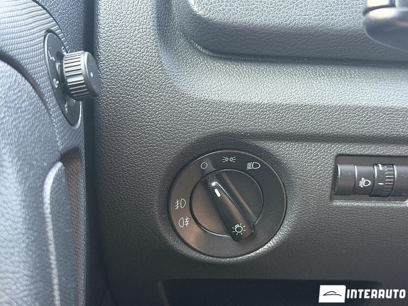 2014 Skoda Roomster — Miniatură 16