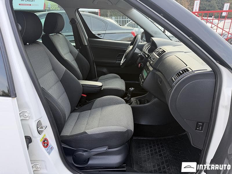 2014 Skoda Roomster — Miniatură 6