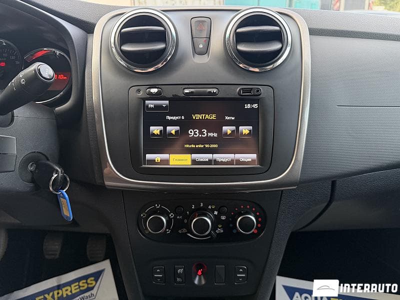 2013 Dacia Sandero — Miniatură 13