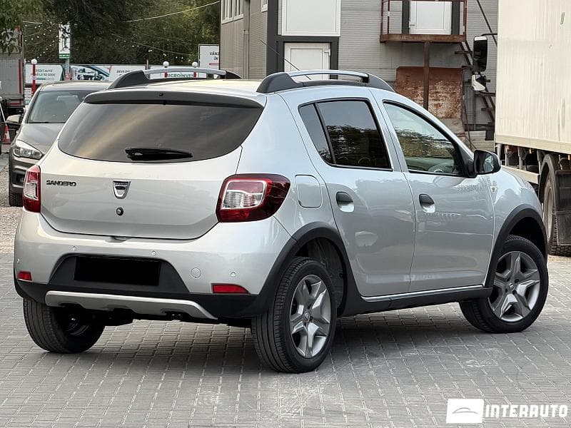 2013 Dacia Sandero — Miniatură 2