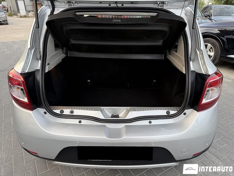 2013 Dacia Sandero — Miniatură 15