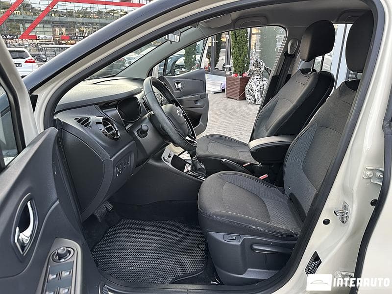 2017 Renault Captur — Miniatură 5