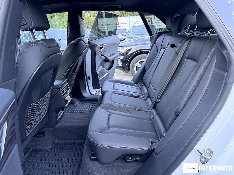 2018 Audi Q8 — Miniatură 6