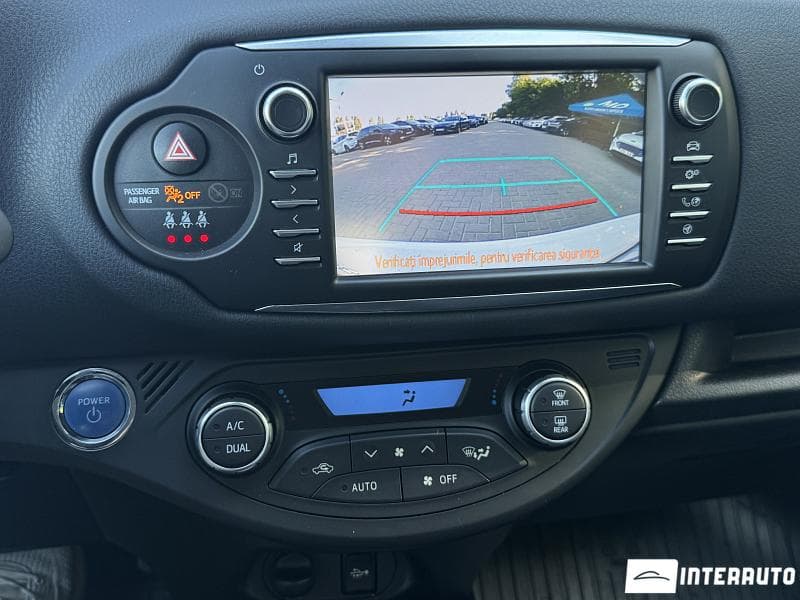 2018 Toyota Yaris — Miniatură 14