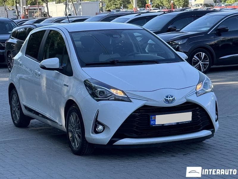 2018 Toyota Yaris — Miniatură 3