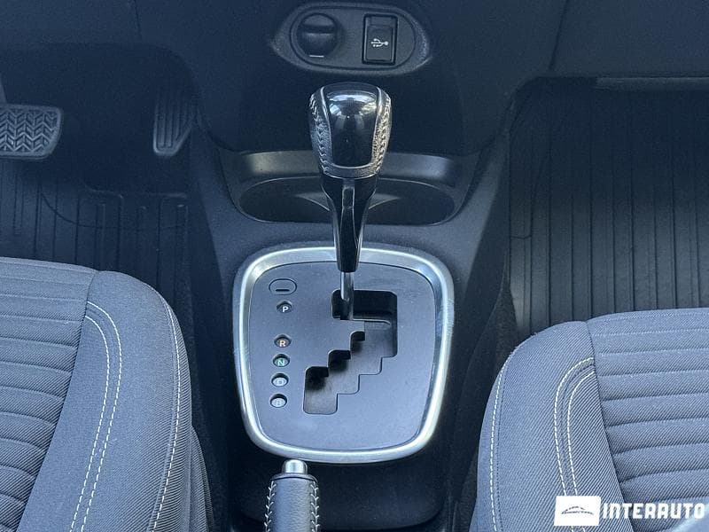 2018 Toyota Yaris — Miniatură 15