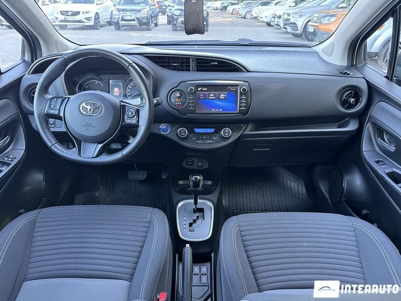 2018 Toyota Yaris — Miniatură 7