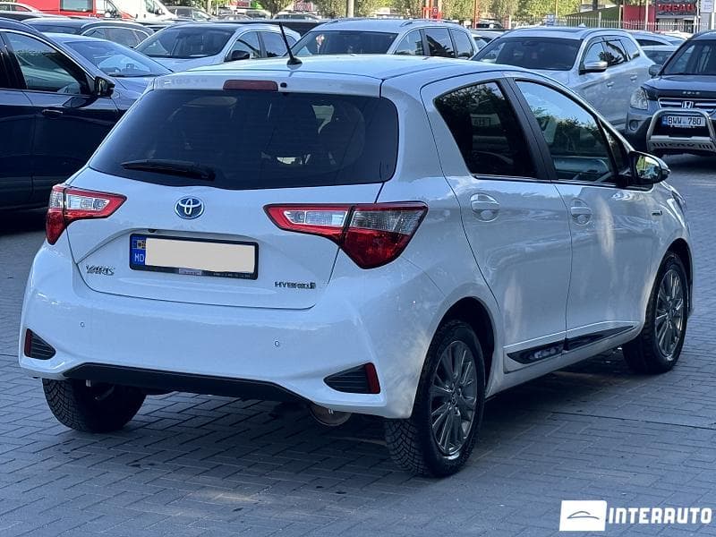 2018 Toyota Yaris — Miniatură 2