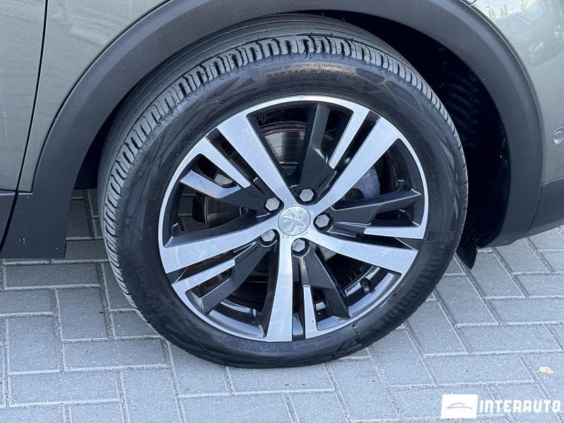 2018 Peugeot 5008 — Miniatură 16