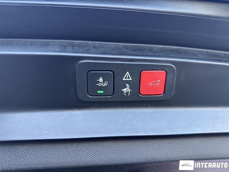 2018 Peugeot 5008 — Miniatură 13
