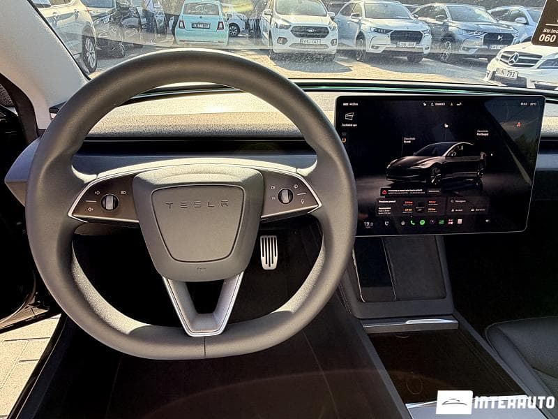 2023 Tesla Model 3 — Miniatură 11