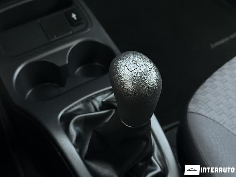 2019 Mitsubishi Space Star — Miniatură 12