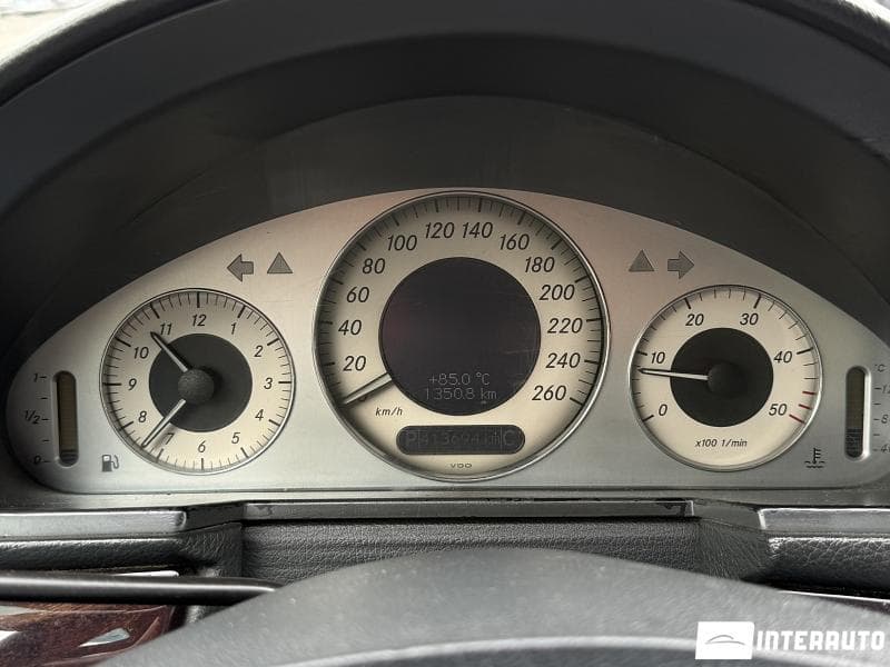 2005 Mercedes E 220 — Miniatură 11