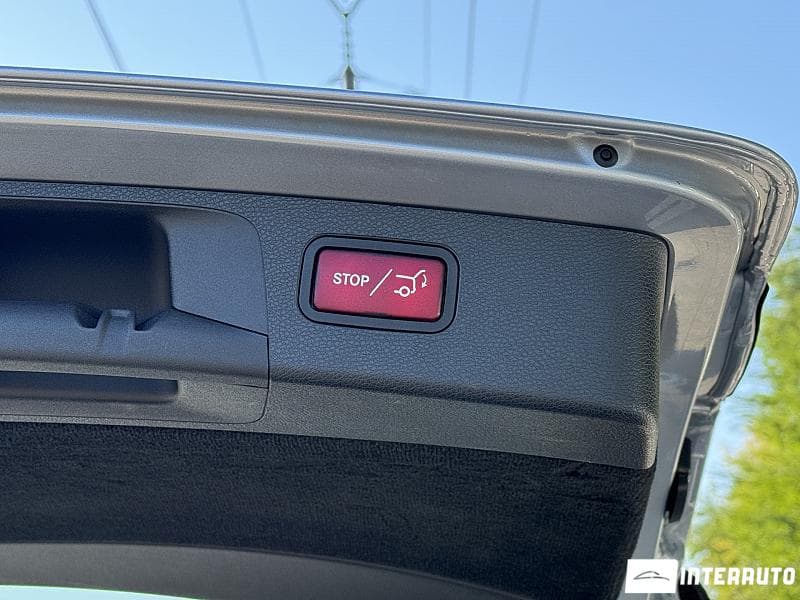 2020 Mercedes E 200 — Miniatură 21