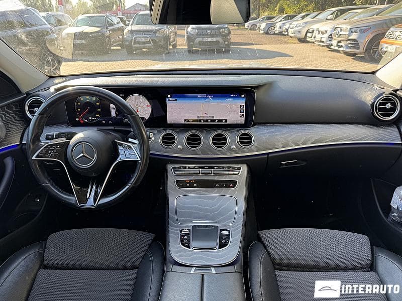 2020 Mercedes E 200 — Miniatură 14