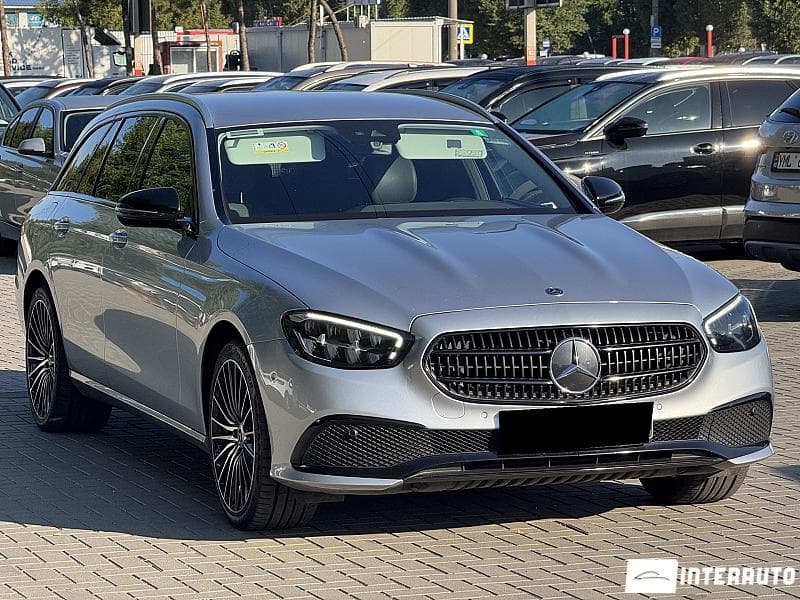 2020 Mercedes E 200 — Miniatură 3