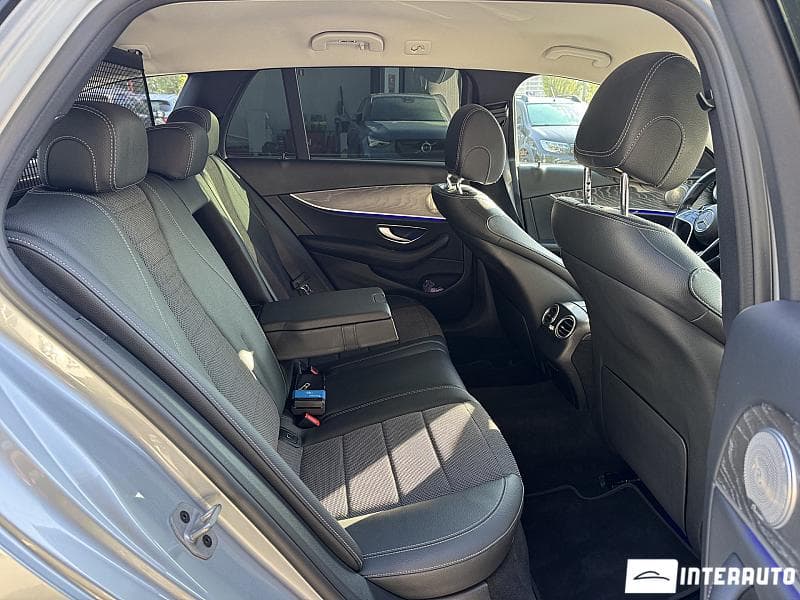 2020 Mercedes E 200 — Miniatură 19