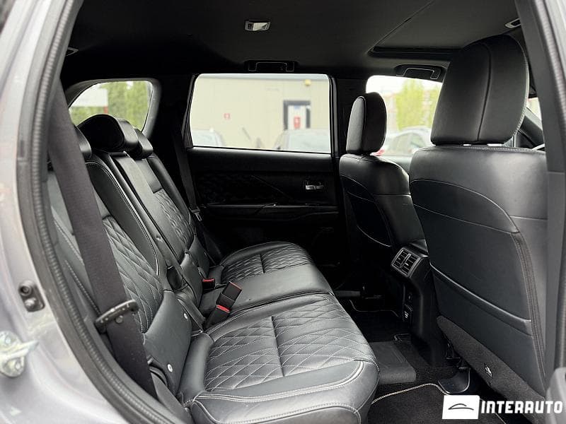 2018 Mitsubishi Outlander — Miniatură 19